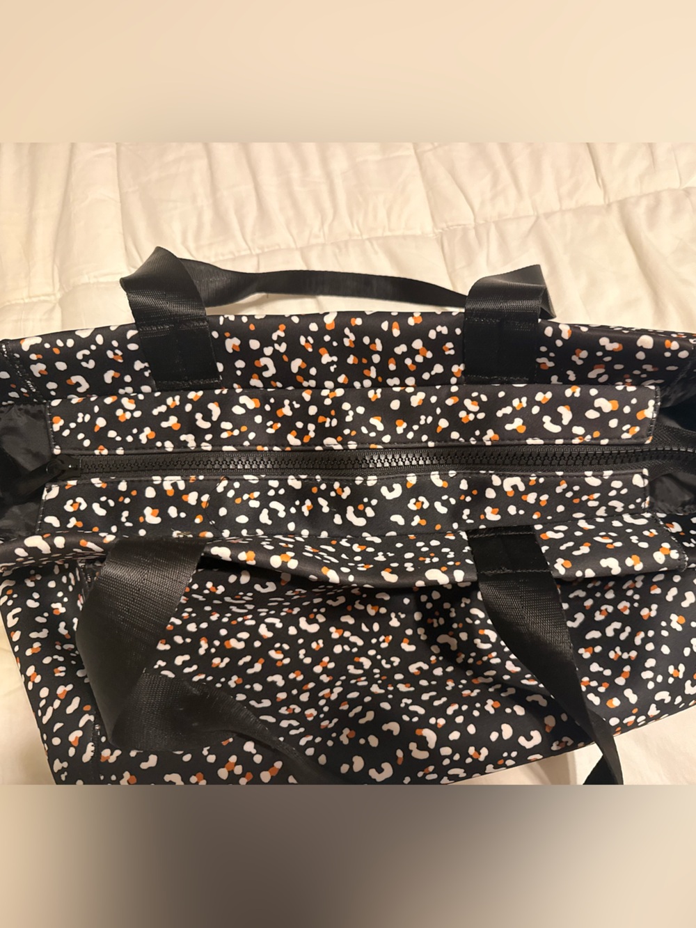 Black Leopard-Print Tote Bag - Picture 3 of 8